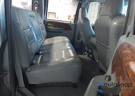 2002 Ford F-350 Lariat/Xl/Xlt z USA, uszkodzony, nr VIN 1FTSW31F62EC88480